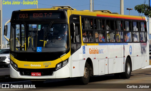 HP Transportes Coletivos 20020 na cidade de Goiânia, Goiás, Brasil, por Carlos Júnior. Número da foto: #11196099.