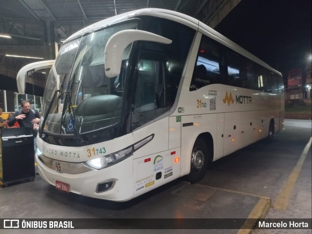 Viação Motta 31743 na cidade de Ribeirão Preto, São Paulo, Brasil, por Marcelo Horta. Número da foto: #11193489.