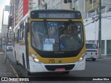Empresa Metropolitana 715 na cidade de Recife, Pernambuco, Brasil, por Jonathan Silva. Número da foto: #11193996.