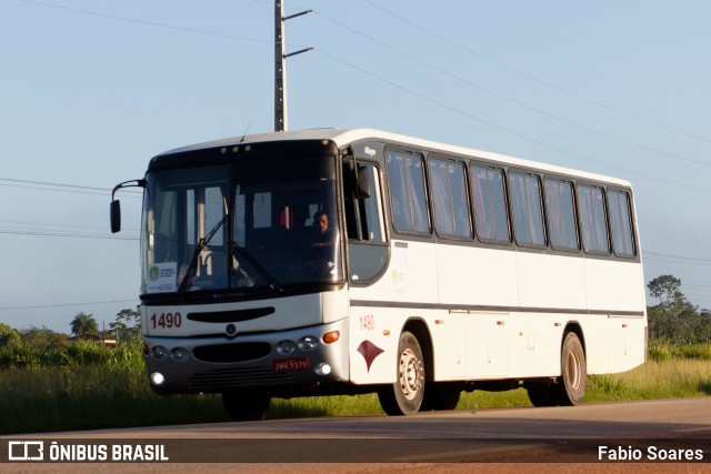 Ônibus Particulares 1490 na cidade de Santa Maria do Pará, Pará, Brasil, por Fabio Soares. ID da foto: 11197284.