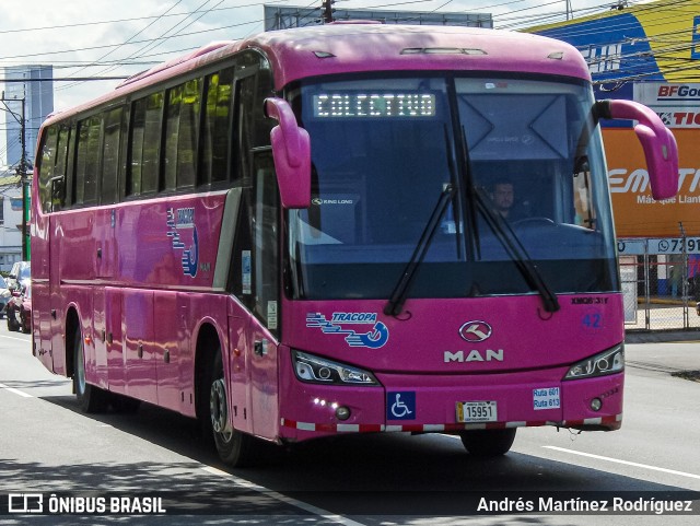 TRACOPA - Transportes Costarricenses Panameños 42 na cidade de Mata Redonda, San José, San José, Costa Rica, por Andrés Martínez Rodríguez. ID da foto: 11198766.