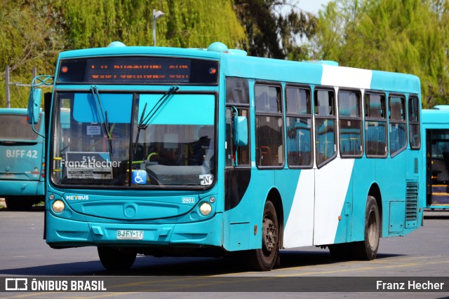 Metbus 0901 na cidade de Maipú, Santiago, Metropolitana de Santiago, Chile, por Franz Hecher. Número da foto: #11199875.