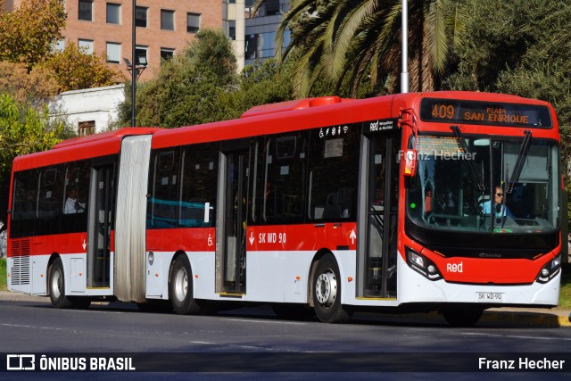 STU Santiago Transporte Urbano SKWD90 na cidade de Santiago, Santiago, Metropolitana de Santiago, Chile, por Franz Hecher. Número da foto: #11199872.