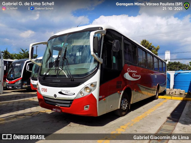 Giovani Chaves Turismo 1700 na cidade de Várzea Paulista, São Paulo, Brasil, por Gabriel Giacomin de Lima. Número da foto: #11203523.