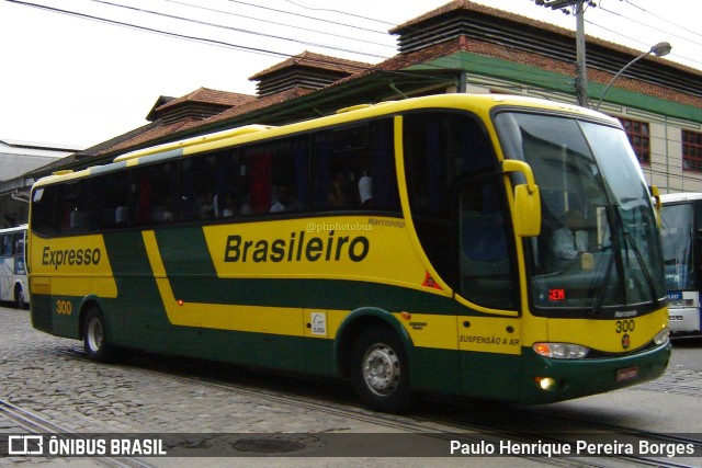 Expresso Brasileiro 300 na cidade de Rio de Janeiro, Rio de Janeiro, Brasil, por Paulo Henrique Pereira Borges. Número da foto: #11204932.