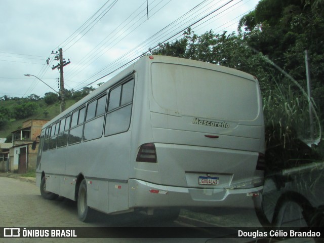 Ônibus Particulares 4I43 na cidade de Santa Maria de Itabira, Minas Gerais, Brasil, por Douglas Célio Brandao. ID da foto: 11207976.