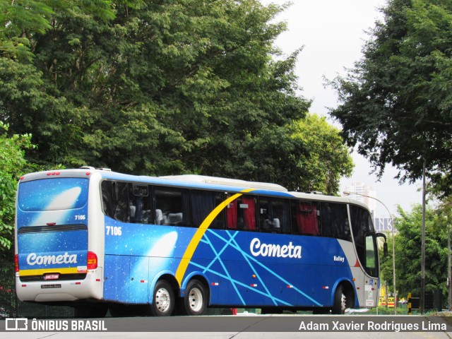 Viação Cometa 7106 na cidade de São Paulo, São Paulo, Brasil, por Adam Xavier Rodrigues Lima. Número da foto: #11206954.