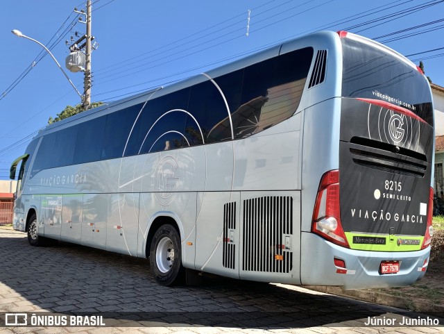 Viação Garcia 8215 na cidade de Garça, São Paulo, Brasil, por Júnior Juninho. ID da foto: 11206868.