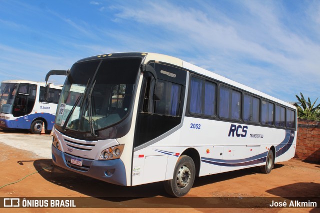 RCS Transporte 2052 na cidade de Pirapora, Minas Gerais, Brasil, por José Alkmim. Número da foto: #11205568.