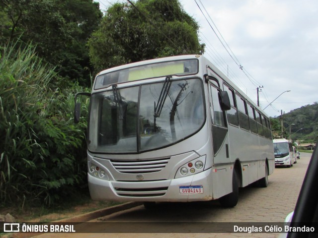 Ônibus Particulares 4I43 na cidade de Santa Maria de Itabira, Minas Gerais, Brasil, por Douglas Célio Brandao. Número da foto: #11207981.