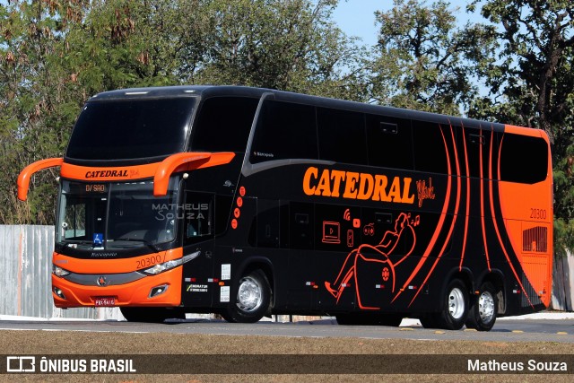 Catedral Turismo 20300 na cidade de Brasília, Distrito Federal, Brasil, por Matheus Souza. Número da foto: #11206793.