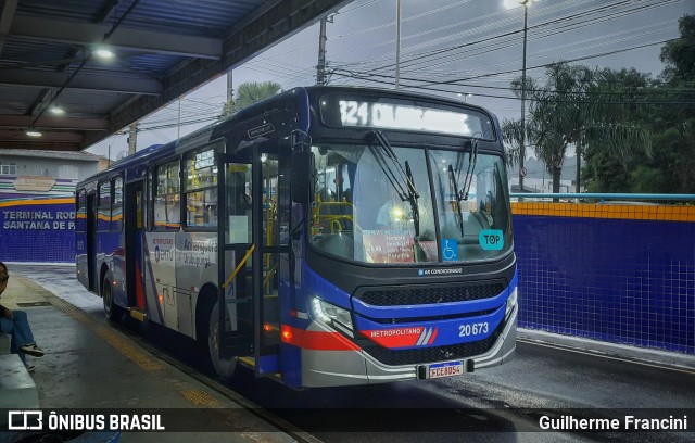 Auto Viação Urubupungá 20.673 na cidade de Santana de Parnaíba, São Paulo, Brasil, por Guilherme Francini. Número da foto: #11205984.