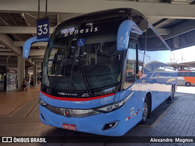 Expresso Guanabara 912 na cidade de Resende, Rio de Janeiro, Brasil, por Alexandre  Magnus. Número da foto: #11210721.