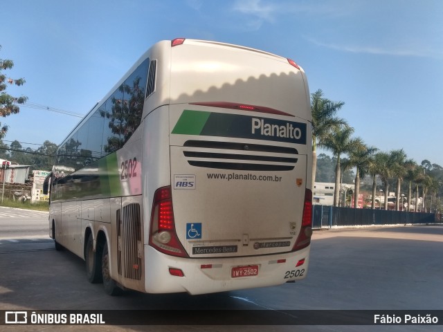 Planalto Transportes 2502 na cidade de Embu das Artes, São Paulo, Brasil, por Fábio Paixão. ID da foto: 11209932.