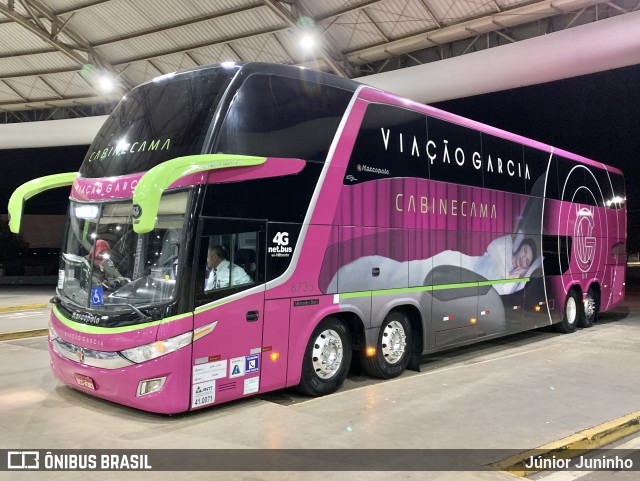 Viação Garcia 8735 na cidade de Marília, São Paulo, Brasil, por Júnior Juninho. Número da foto: #11209164.