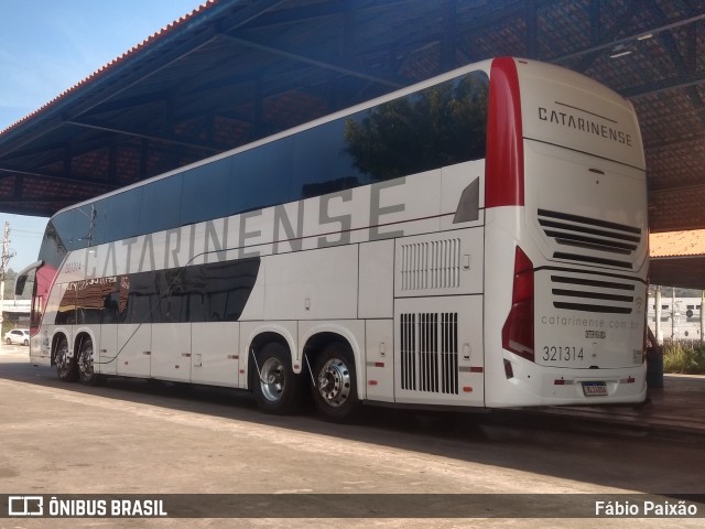 Auto Viação Catarinense 321314 na cidade de Embu das Artes, São Paulo, Brasil, por Fábio Paixão. ID da foto: 11211562.