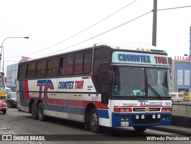 Cromotex 595 na cidade de Lima, Lima, Lima Metropolitana, Peru, por Wilfredo Perubuses. ID da foto: 11209953.