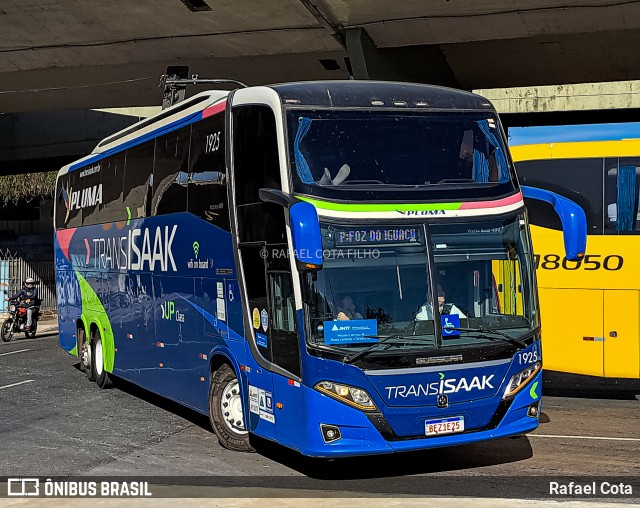 Trans Isaak Turismo 1925 na cidade de Belo Horizonte, Minas Gerais, Brasil, por Rafael Cota. ID da foto: 11165173.