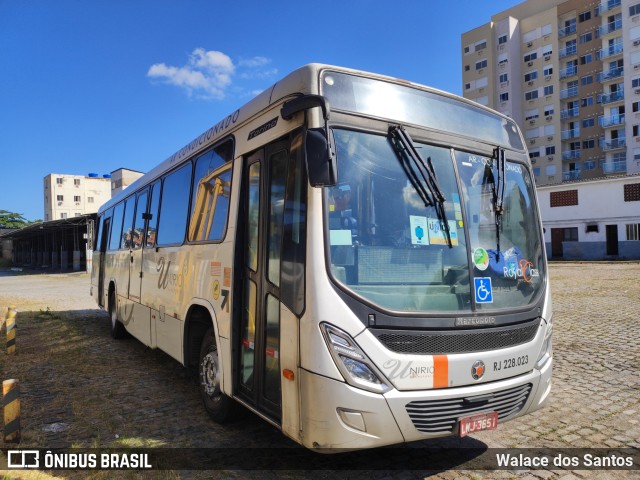 UniRio Transportes RJ 228.023 na cidade de Rio de Janeiro, Rio de Janeiro, Brasil, por Walace dos Santos. Número da foto: #11165704.