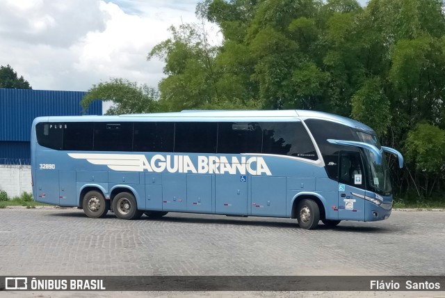 Viação Águia Branca 32890 na cidade de Cruz das Almas, Bahia, Brasil, por Flávio  Santos. Número da foto: #11212145.