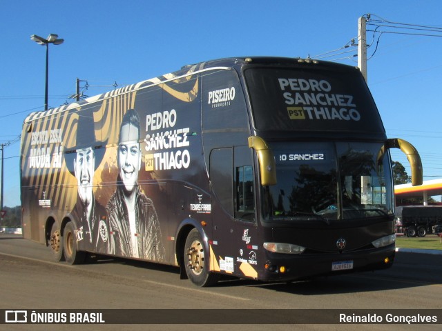 Pedro Sanchez e Thiago AJO9G36 na cidade de Pinhão, Paraná, Brasil, por Reinaldo Gonçalves. ID da foto: 11212382.