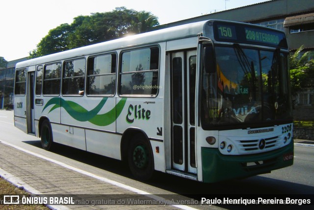 Viação Elite 2208 na cidade de Volta Redonda, Rio de Janeiro, Brasil, por Paulo Henrique Pereira Borges. Número da foto: #11213698.