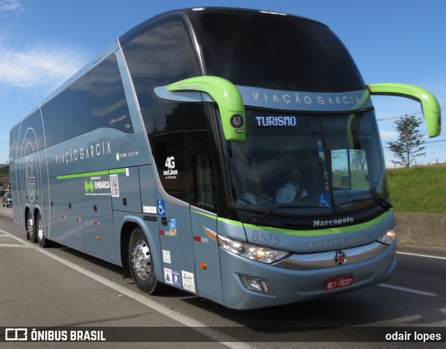 Viação Garcia 8575 na cidade de Caçapava, São Paulo, Brasil, por odair lopes. ID da foto: 11214262.