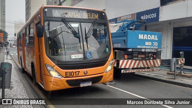 Auto Viação São José dos Pinhais EI017 na cidade de Curitiba, Paraná, Brasil, por Marcos Donizete Silva Junior. Número da foto: #11212171.
