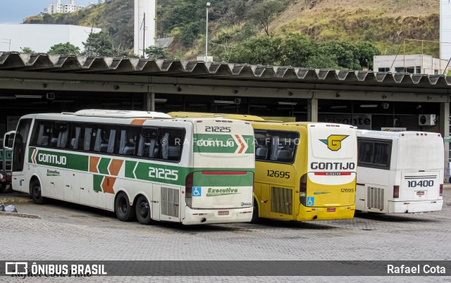 Empresa Gontijo de Transportes 21225 na cidade de Belo Horizonte, Minas Gerais, Brasil, por Rafael Cota. ID da foto: 11214818.