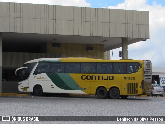 Empresa Gontijo de Transportes 18225 na cidade de Caruaru, Pernambuco, Brasil, por Lenilson da Silva Pessoa. ID da foto: 11217277.