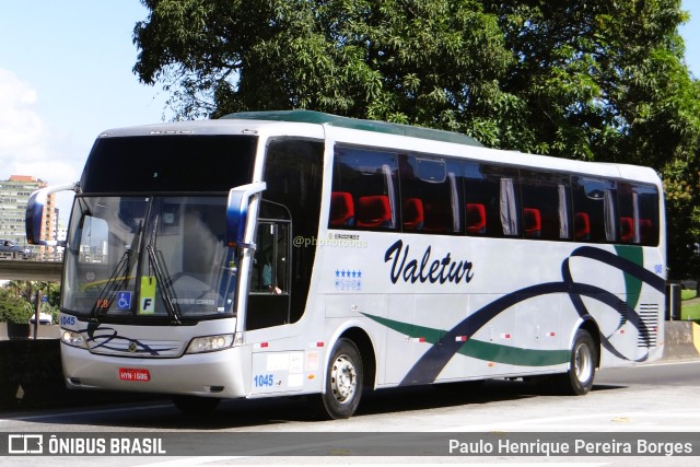 Valetur Transportes Locação e Turismo 1045 na cidade de Resende, Rio de Janeiro, Brasil, por Paulo Henrique Pereira Borges. Número da foto: #11219520.