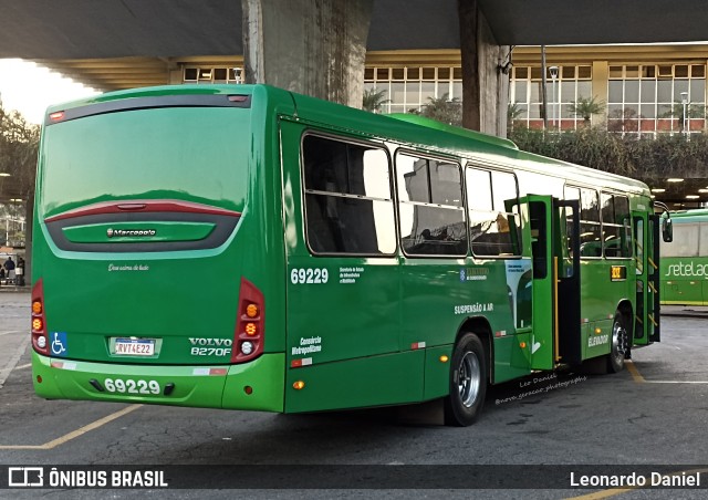 Viação Santa Edwiges 69229 na cidade de Belo Horizonte, Minas Gerais, Brasil, por Leonardo Daniel. Número da foto: #11218882.