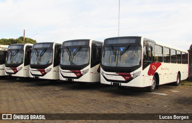 Vera Cruz Transporte e Turismo 2810 na cidade de Araxá, Minas Gerais, Brasil, por Lucas Borges . ID da foto: 11222934.