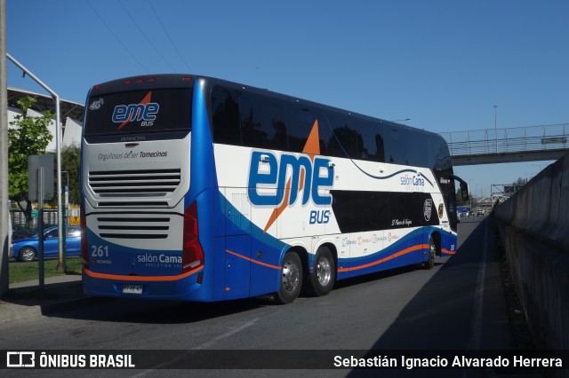Pullman Eme Bus 261 na cidade de Concepción, Concepción, Bío-Bío, Chile, por Sebastián Ignacio Alvarado Herrera. Número da foto: #11227941.