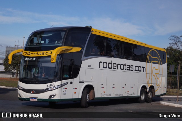 RodeRotas - Rotas de Viação do Triângulo 2210 na cidade de Brasília, Distrito Federal, Brasil, por Diogo Viec. Número da foto: #11229393.