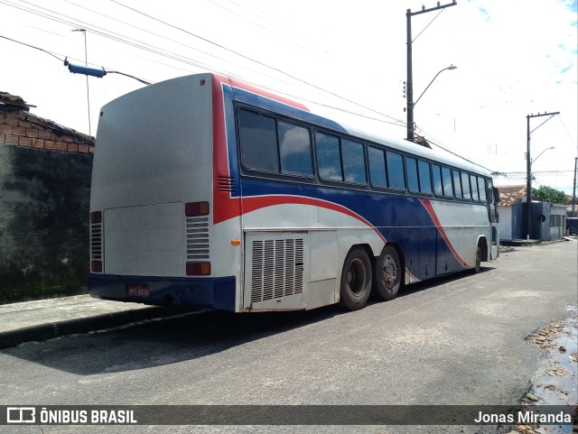 Ônibus Particulares  na cidade de Ananindeua, Pará, Brasil, por Jonas Miranda. Número da foto: #11231748.