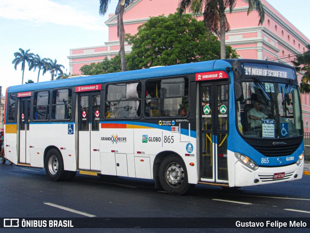 Transportadora Globo 865 na cidade de Recife, Pernambuco, Brasil, por Gustavo Felipe Melo. Número da foto: #11230379.