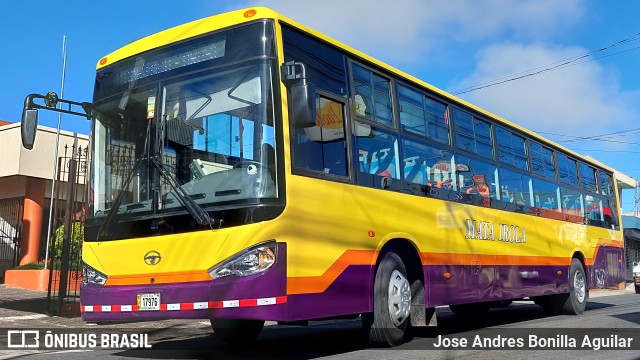 Autotransportes Mata Irola  na cidade de Paraíso, Paraíso, Cartago, Costa Rica, por Jose Andres Bonilla Aguilar. Número da foto: #11230684.
