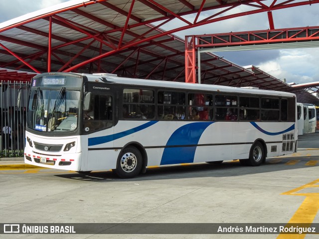 Alpizar 42 na cidade de Alajuela, Alajuela, Costa Rica, por Andrés Martínez Rodríguez. Número da foto: #11235622.
