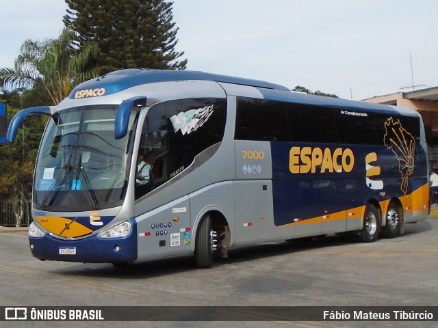 Espaço Transportes e Turismo 7000 na cidade de Três Corações, Minas Gerais, Brasil, por Fábio Mateus Tibúrcio. ID da foto: 11234482.