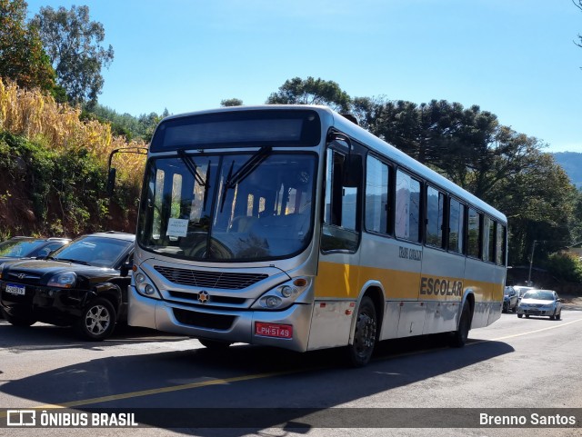 Escolares 5149 na cidade de Gramado, Rio Grande do Sul, Brasil, por Brenno Santos. Número da foto: #11236949.