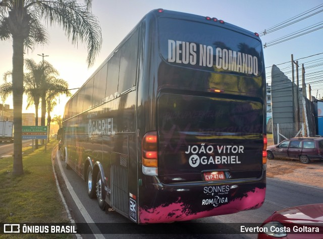 João Vitor e Gabriel CVP4748 na cidade de Cariacica, Espírito Santo, Brasil, por Everton Costa Goltara. Número da foto: #11239297.