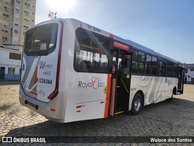 UniRio Transportes RJ 228.044 na cidade de Rio de Janeiro, Rio de Janeiro, Brasil, por Walace dos Santos. ID da foto: 11239116.