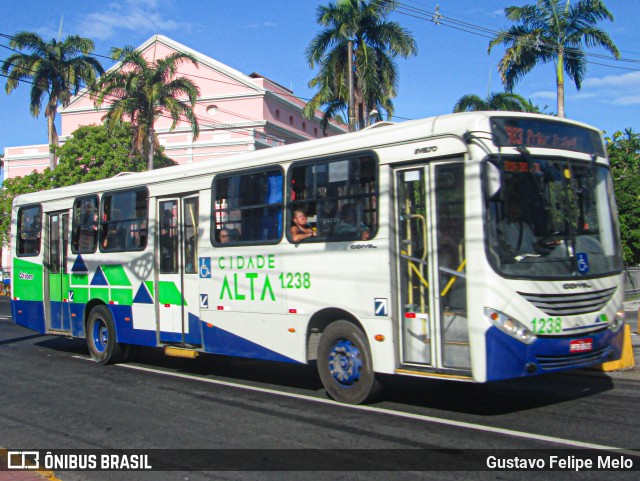 Cidade Alta Transportes 1.238 na cidade de Recife, Pernambuco, Brasil, por Gustavo Felipe Melo. Número da foto: #11239387.
