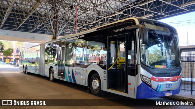Next Mobilidade - ABC Sistema de Transporte 8352 na cidade de Santo André, São Paulo, Brasil, por Matheus Oliveira. Número da foto: #11240162.