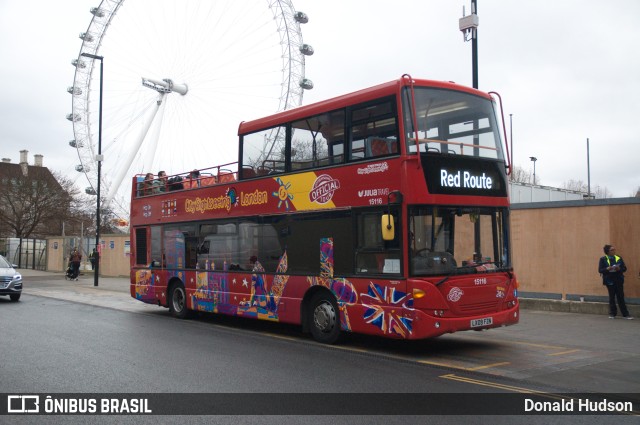 Stagecoach 15116 na cidade de London, Greater London, Inglaterra, por Donald Hudson. Número da foto: #11167321.