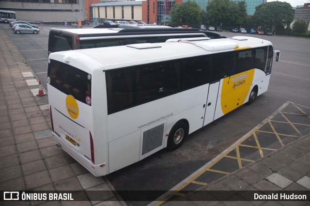 Pat's Coaches  na cidade de Exeter, Devon, Inglaterra, por Donald Hudson. Número da foto: #11167387.