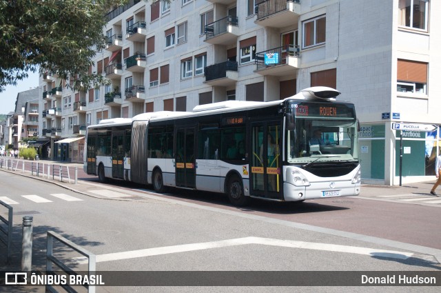 Réseau Astuce 6110 na cidade de Rouen, Seine-Maritime, Normandy, França, por Donald Hudson. Número da foto: #11241141.