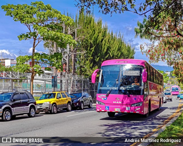 TRACOPA - Transportes Costarricenses Panameños 18 na cidade de Catedral, San José, San José, Costa Rica, por Andrés Martínez Rodríguez. ID da foto: 11169206.