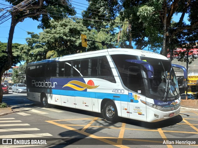 Piccolotur Transportes Turísticos 4800 na cidade de Paulínia, São Paulo, Brasil, por Allan Henrique. Número da foto: #11172484.